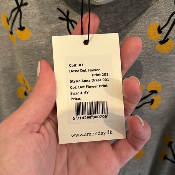 NWT size 6 A MONDAY in Copenhagen Gray Dot Flower Print Anna Dress! - Picture 9 of 16